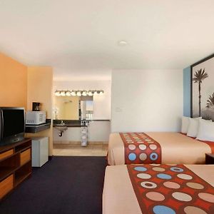 2 Queen Beds Non-Smoking Ground Floor
